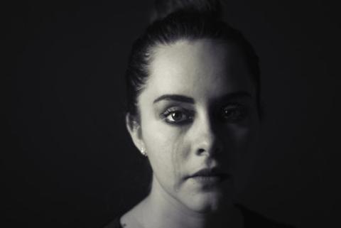 Picture of teenage girl crying